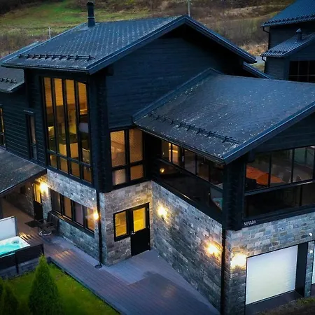 וילה Nevada - 10+2 Henkiloelle, Luoteis-himos Ski-in/out, 255m²