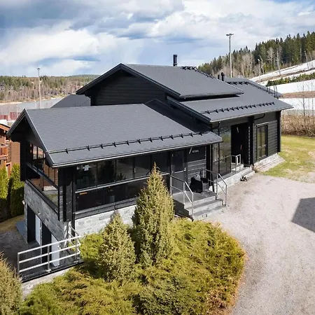 וילה Nevada - 10+2 Henkiloelle, Luoteis-himos Ski-in/out, 255m²