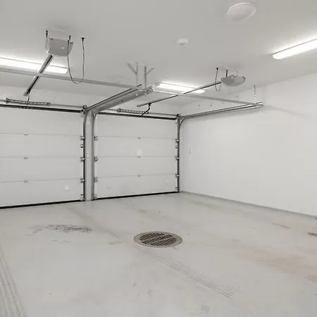 Nevada - 10+2 Henkiloelle, Luoteis-himos Ski-in/out, 255m² * Jämsä